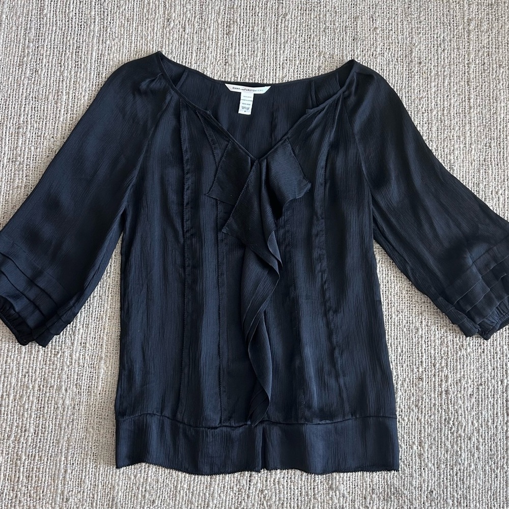 Diane Von Furstenberg Black Silk Top Size 6